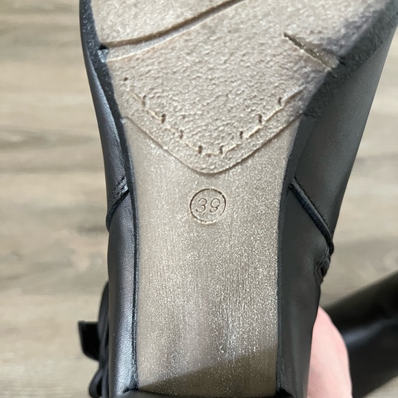 Womens booties - Picture 3 of 3